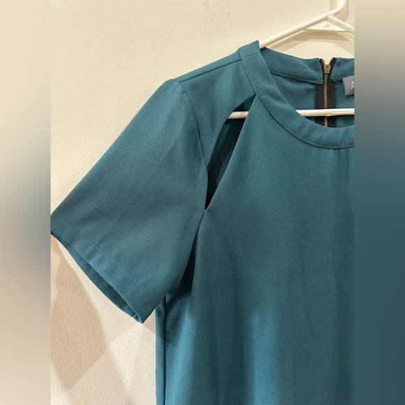 Astr Deep Green Blouse - Picture 2 of 7